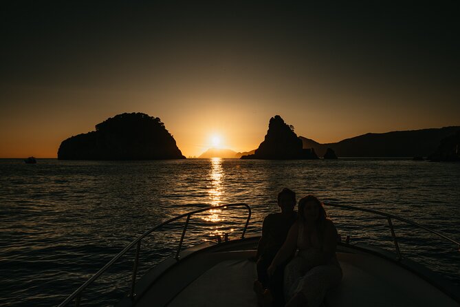 2 Hour Private Amalfi Coast Sunset Experience - Getting aboard: where to meet at Molo, Darsena