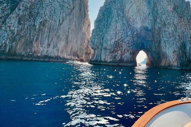 7 Hours Private Boat Experience on Capri from Positano - Why the onboard setup makes a difference