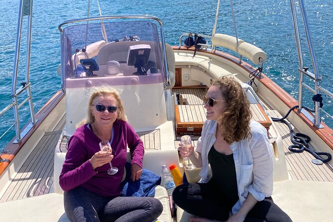 Amalfi Boat Tour from to Positano Praiano or Amalfi. 7 hours - Why this Amalfi boat day works better than a bus or a hop-on tour