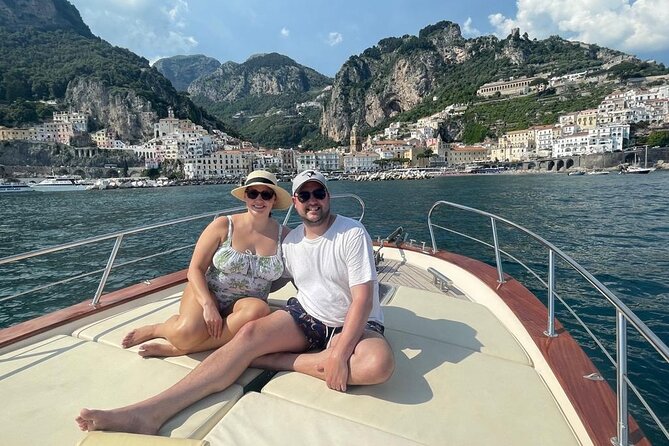 Amalfi Boat Tour from to Positano Praiano or Amalfi. 7 hours - What the swim-and-snorkel setup means on the water