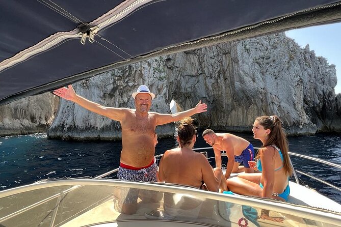 Amalfi Coast All Inclusive Premium Private Boat Tour - Capri cave time: Grotta d’O Pertuso and the Sirenuse islands