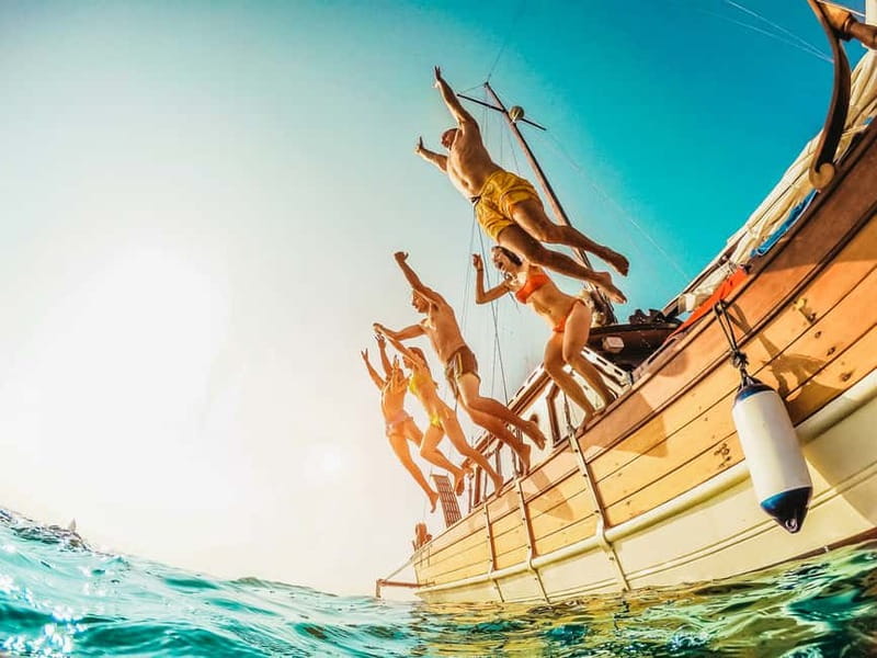 Amalfi Coast: Boat and Snorkeling Tour with Fruit & Drinks - Why this 4-hour Amalfi Coast boat tour feels different