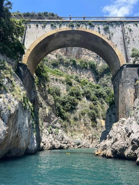 Amalfi Coast: one day tour from Salerno to Positano - 10:00 AM departure from Salerno: breakfast and a real start