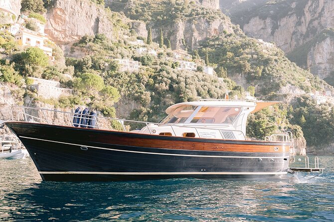 Amalfi Coast Private Boat Tour From Praiano or Positano - Positano start: a quick dock moment before the coast run