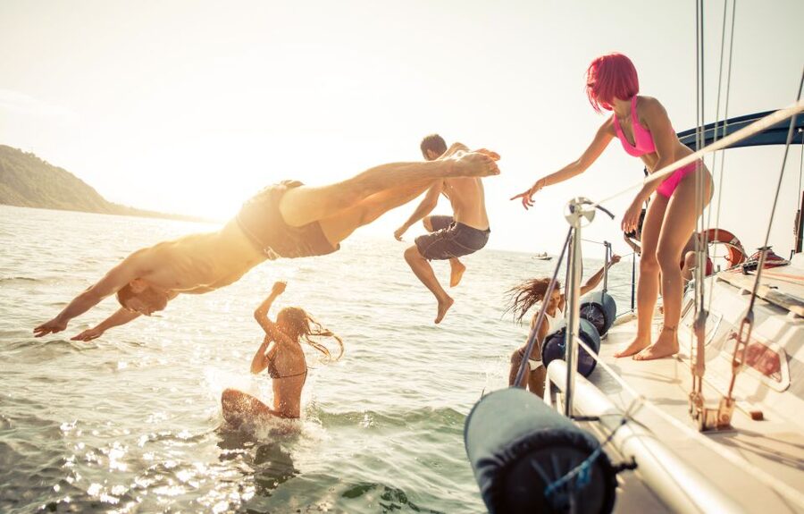 Amalfi Coast: Romantic Sunset Cruise with Music & Cocktails - Private group service: you’re not fighting for attention