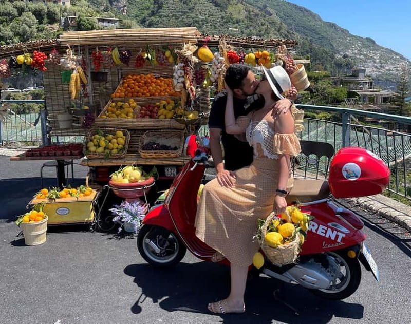 Amalfi Coast: Vespa Tour of Amalfi, Ravello, and Positano - Amalfi for an hour: photos, shopping, and sea-front energy