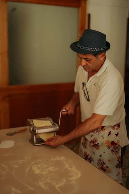 Amalfi: Cooking Class with Pasta, Mozzarella, and Tiramisù - Lunch or Dinner + Wine Pairing: Eating Like a Local