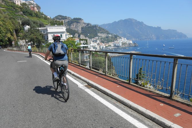 Amalfi Drive cycling tour - Fiordo di Furore: The Bridge-View Break