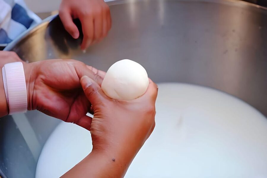 Amalfi: Learn how to make pasta, mozzarella and tiramisù! - What to expect from the instruction and atmosphere