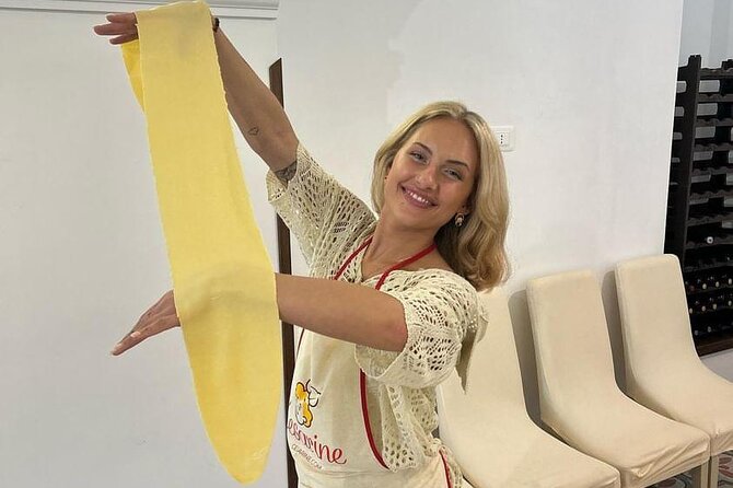 Amalfi: lezione di cucina su pasta, mozzarella e tiramisù - Chef Fernando, Helper Michele, and a Class That Actually Teaches