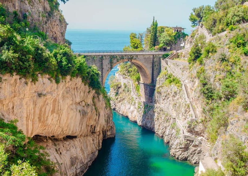 Amalfi: Sunset Boat Tour with Fruit and Drinks - The Gozzo Boat Setup: Comfort First, Then Coast Views