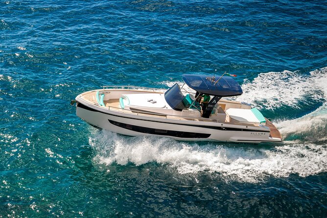 Capri: discover the beauties of the island aboard a Luxury Boat - Blue Grotto add-on: when it’s worth paying extra