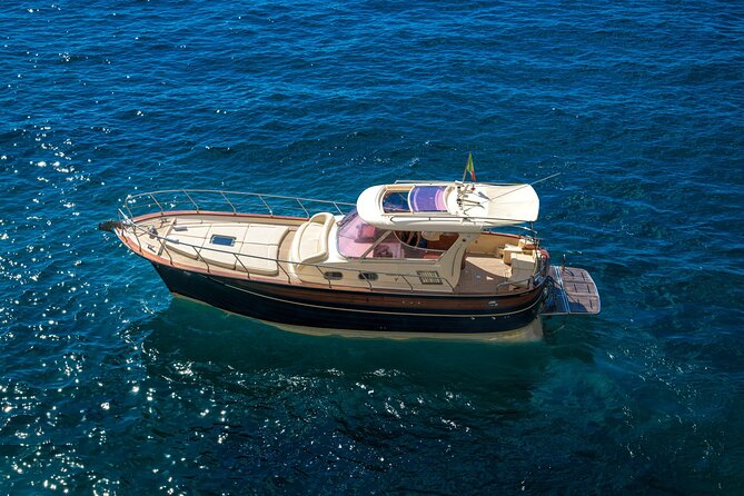 Capri: discover the beauties of the island aboard a Luxury Boat - Price and value: what you’re paying for and what you should check