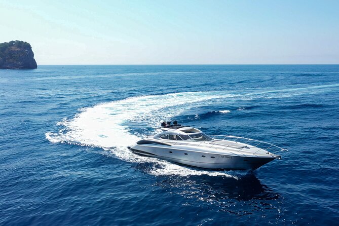 Capri: discover the beauties of the island aboard a Luxury Boat - Capri on your schedule: pier time, Piazzetta, and a real lunch break