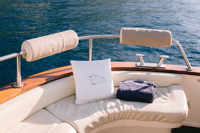 Capri Private Boat Tour From Praiano, Positano or Amalfi - Captains and service: what tends to go right