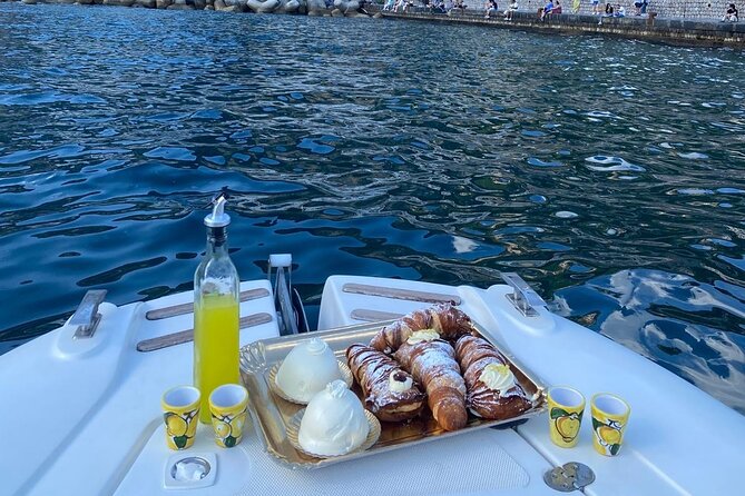 Daily tour in Amalfi and Positano from Salerno - Onboard food and drinks: Prosecco, beers, and limoncello