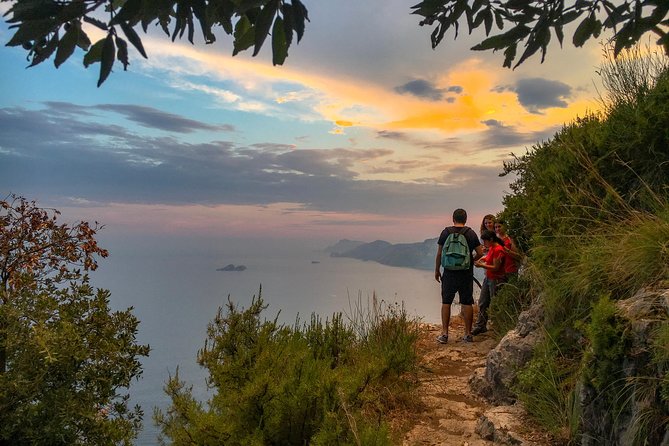 Discover "Path of theGods" private hiking tour from Amalfi Positano Sorrento - Stop-by-stop: Bomerano di Agerola to the Sentiero Degli Dei ridge