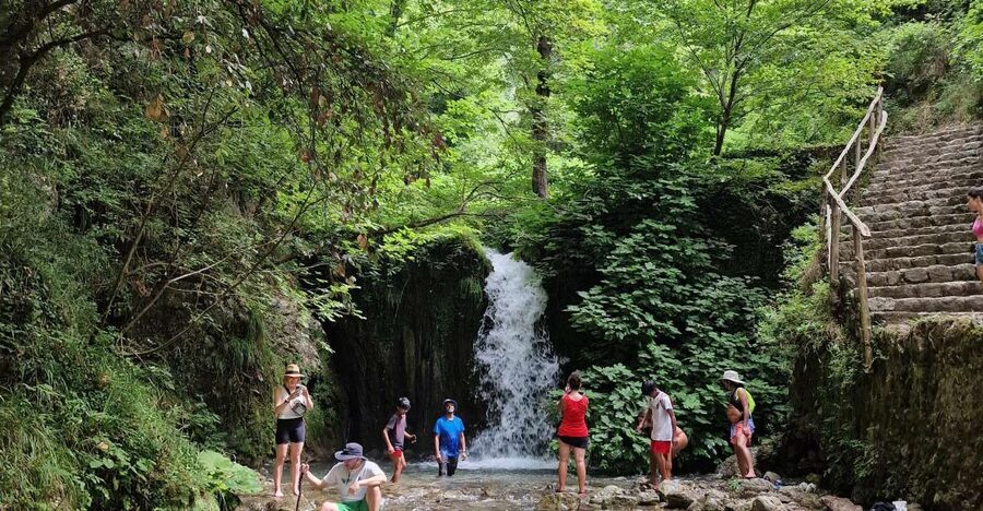 Ferriere Waterfalls - Amalfi coast - Meeting point in Pontone (Scala): Bar Blu Di Mansi Raffaele