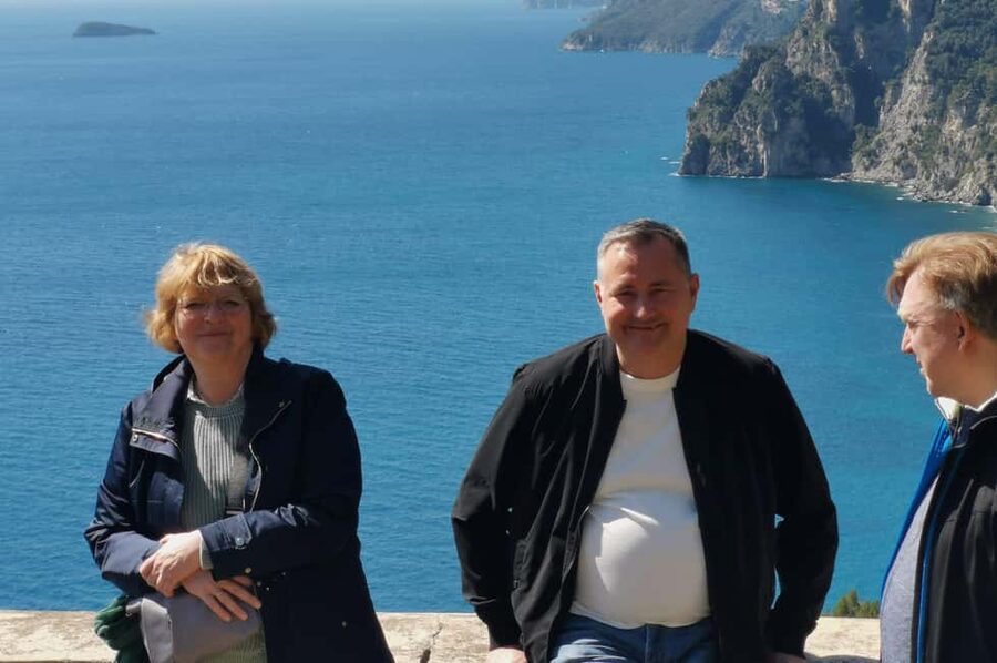 From Naples/Salerno: Group Tour to Positano, Amalfi, Ravello - What included onboard commentary really does for you