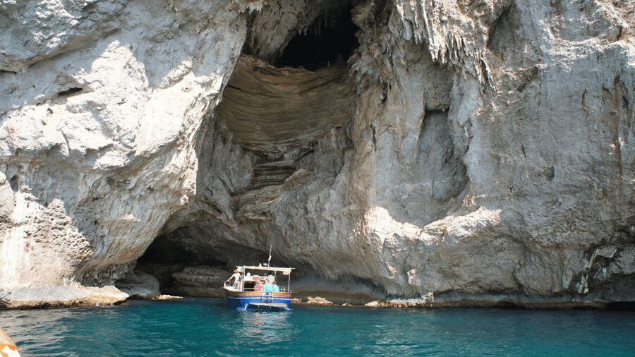 From Positano: Capri Island Group Cruise with Blue Grotto - Who this cruise suits best (and who should skip it)