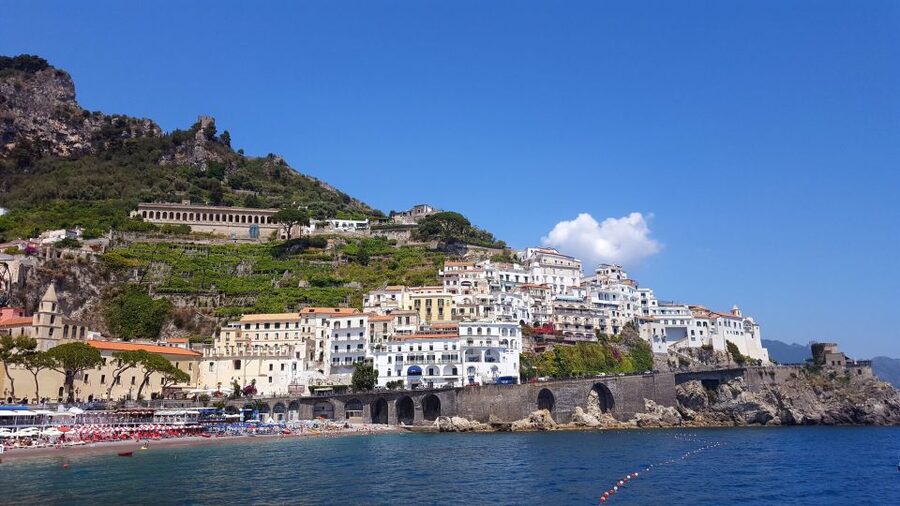 From Positano: Half-Day Amalfi Coast Boat Tour & Snorkeling - Skipper and Pace: Friendly Landmarks, Photo-Friendly Moments
