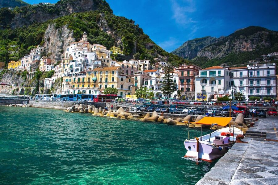 From Praiano: Amalfi Coast Guided Private Cruise with Drinks - The Lunch Stop by the Sea: 1 Hour to Reset