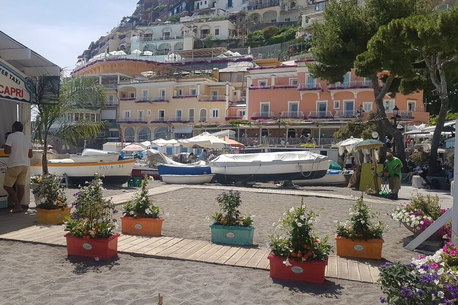 From Rome: Pompeii, Positano and Amalfi Full-Day Tour - Who this tour fits best