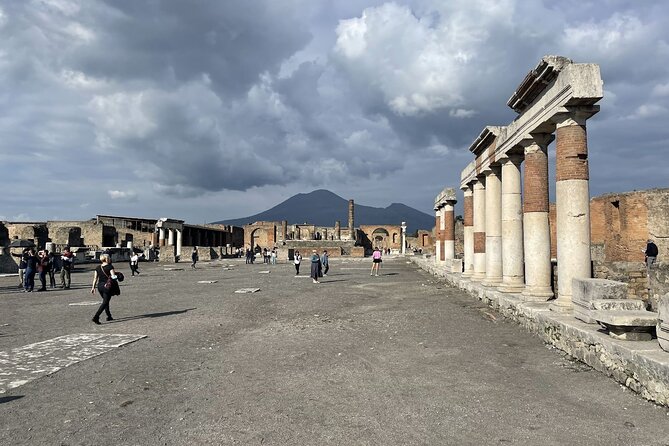 Guided Tour Pompeii And Vesuvius from Positano Skip the Line - A practical day trip that actually respects your time