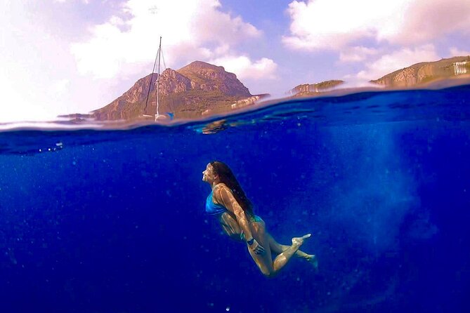 Half-Day Private Boat Tour of the Amalfi Coast - Emerald Grotto timing: tickets, opening hours, and sea-condition limits