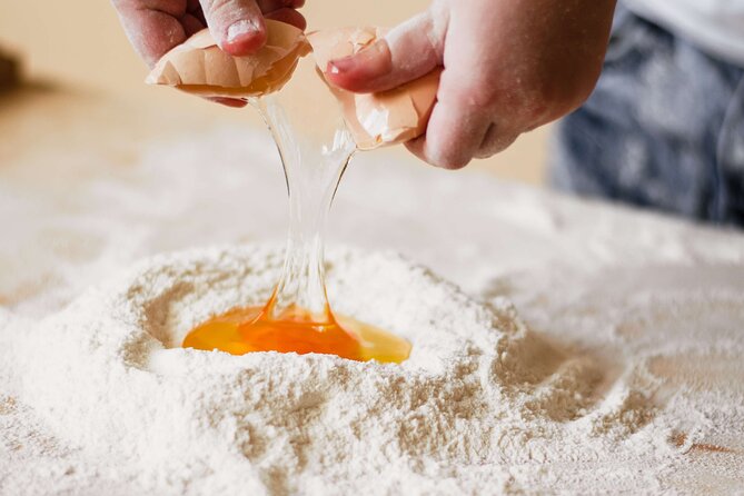 Hands-On Cooking Class & Farmhouse Tour on the Amalfi Coast - Getting there: meeting point, buses, and the no-stress plan