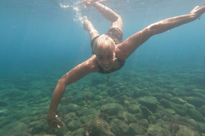 Maiori: Kayaking & Snorkeling tour along the Amalfi Coast - Snorkeling time in a quiet Amalfi cove