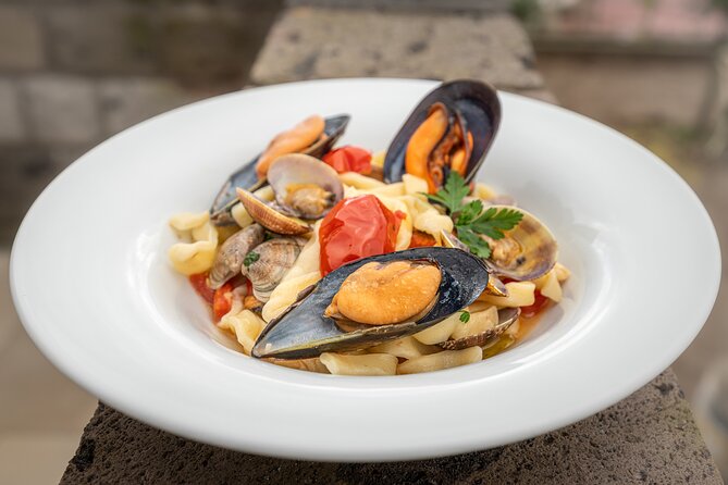 Pasta and Tiramisù class with a panoramic view of Sorrento - Welcome aperitif and site visit: you ease in, not rush in