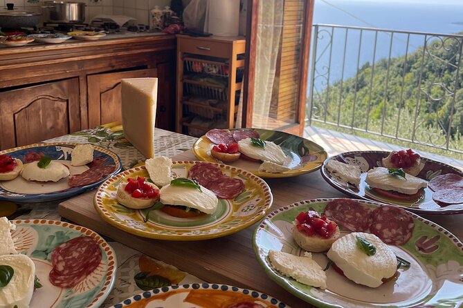 Pizza e Tiramisù class with local mum in Positano - Limoncello and local wine: why the drinks feel part of the lesson
