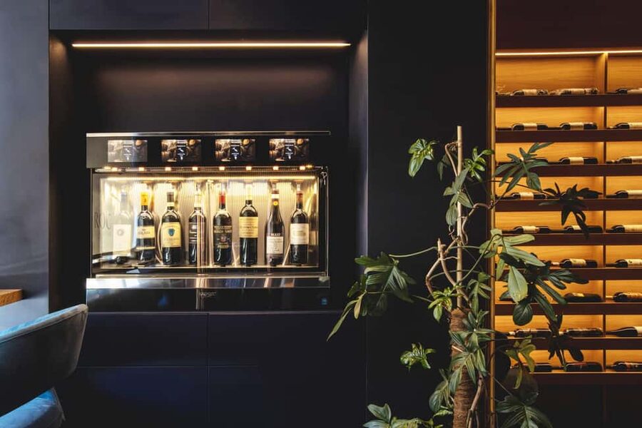Positano: a journey through local wines - Positano Wine Lessons in the Eden Roc Wine Room