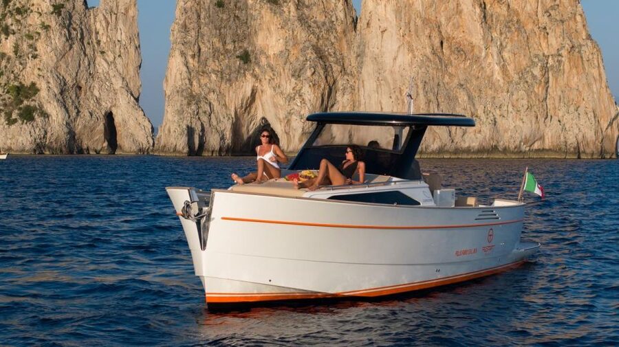 Positano: Boat Tour of Capri with Drinks and Snacks - Key takeaways before you book