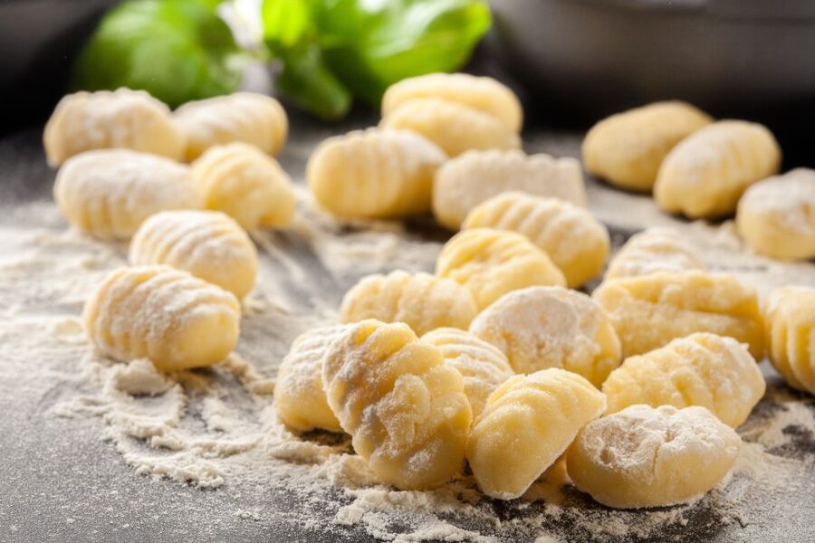 Positano: Pasta & Tiramisu Cooking Class at a Local's Home - Should you book it?