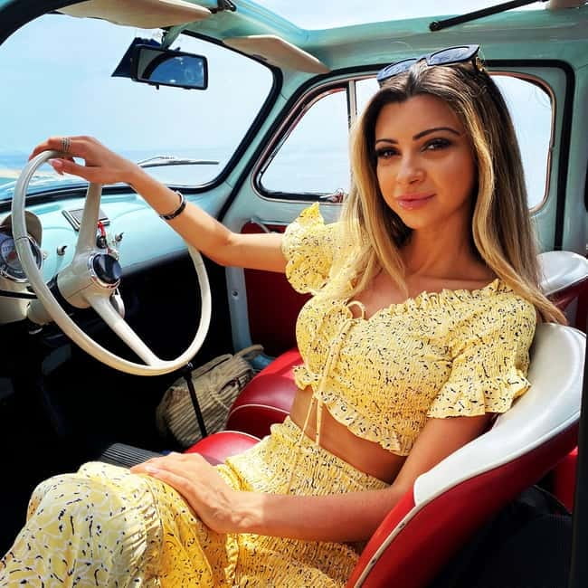 Positano/Praiano: Iconic Fiat 500 Private Amalfi Coast Tour - Enrico and Patrizia: what the driver-guide adds to the ride