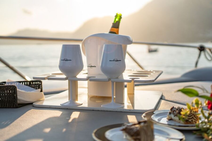 Positano: Private Sunset Boat Experience - Getting to the boat: meet outside Hotel Covo dei Saraceni