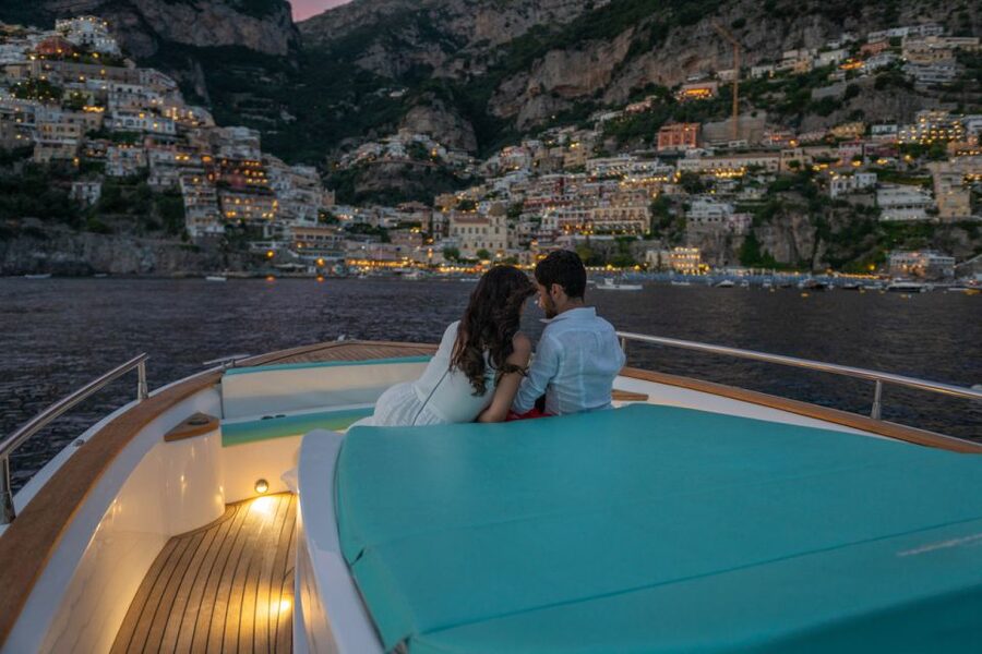 Positano: Private Sunset Boat Experience - On-board comfort: music, WiFi, towels, minibar, and snacks