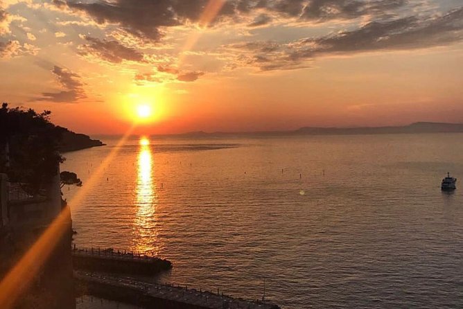 Positano Sunset Cruise - Why the Amalfi Coast at dusk feels like a different trip