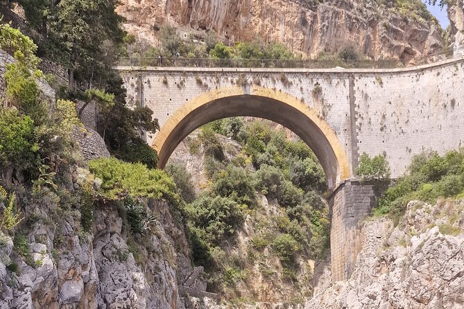 Private Boat Tour Along the Amalfi Coast from Positano - Prosecco, snacks, Wi‑Fi, and Bluetooth: small comforts that add up