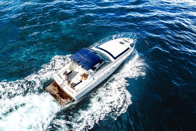 Private Boat Tour of Capri from Positano - Meeting at Positano Spiaggia and settling in for an 8-hour day