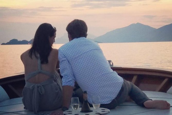 Private Sunset Cruise with Prosecco Onboard - What’s Included: Prosecco, Snacks, Limoncello, and Beach Towels