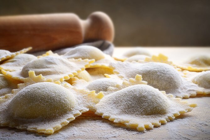 Ravioli & Tagliatelle Cooking Class at a Local's Home in Positano - Montepertuso and Li Galli: The View Stops That Set the Mood