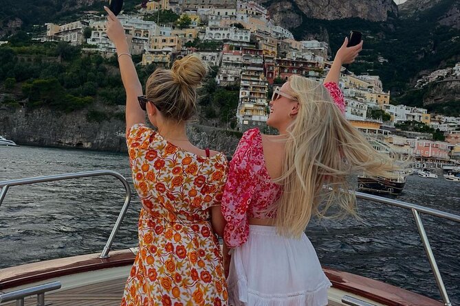Shared Sunset Cruise from Positano with Drinks & Snacks 1.5-Hour - Snacks: What to Expect Without Getting Disappointed