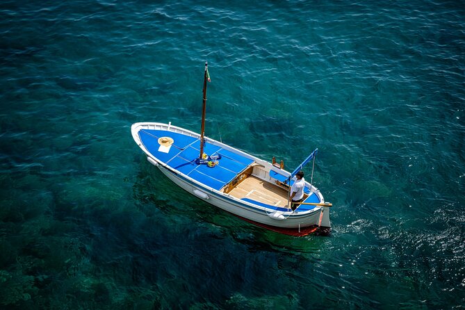 Simply Amalfi Coast Private Boat Tour con Giovanni - Fiordo di Furore: a tight window for big-picture photos