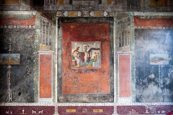 Small Group Guided Pompeii Tour from Positano - Entering Pompeii with skip-the-line timing