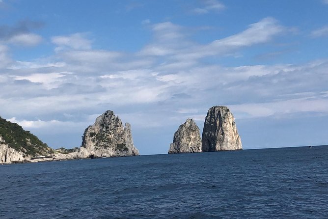 Small-group Positano Capri - Onboard Comfort: Drinks, Towels, and the Family-Run Factor