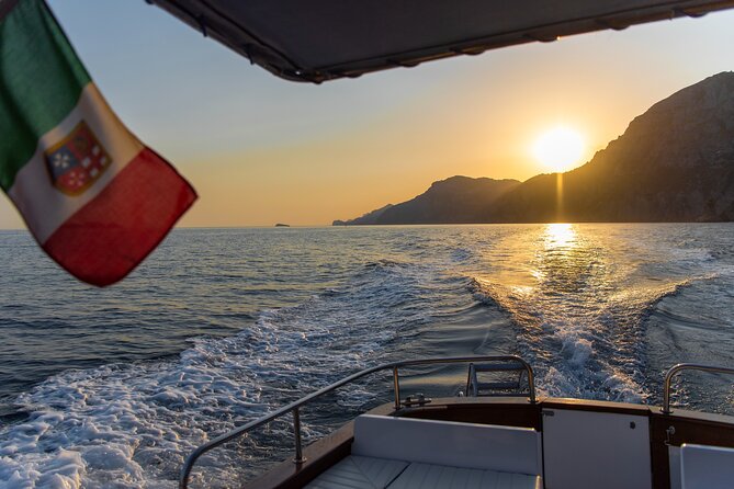 Small Group Tour in Positano by Boat at Sunset with Prosecco - Key things I’d mark on your mental map