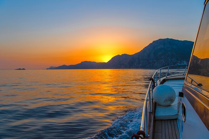Small Group Tour in Positano by Boat at Sunset with Prosecco - Positano From the Water on the Return Leg